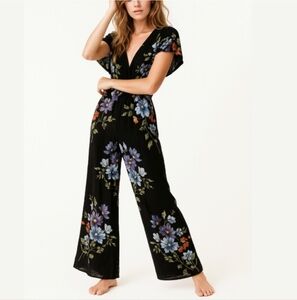 American Eagle Floral Black Short Sleeve Jumpsuit Purple Rose Red XS